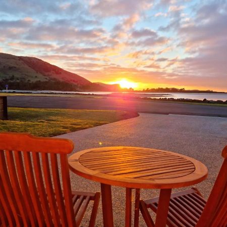 Pounawea Waterfront Motels Exterior photo